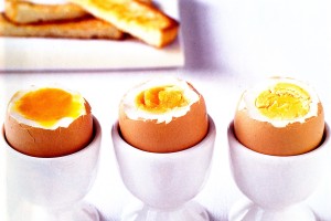 how-to-boil-an-egg-21058-1